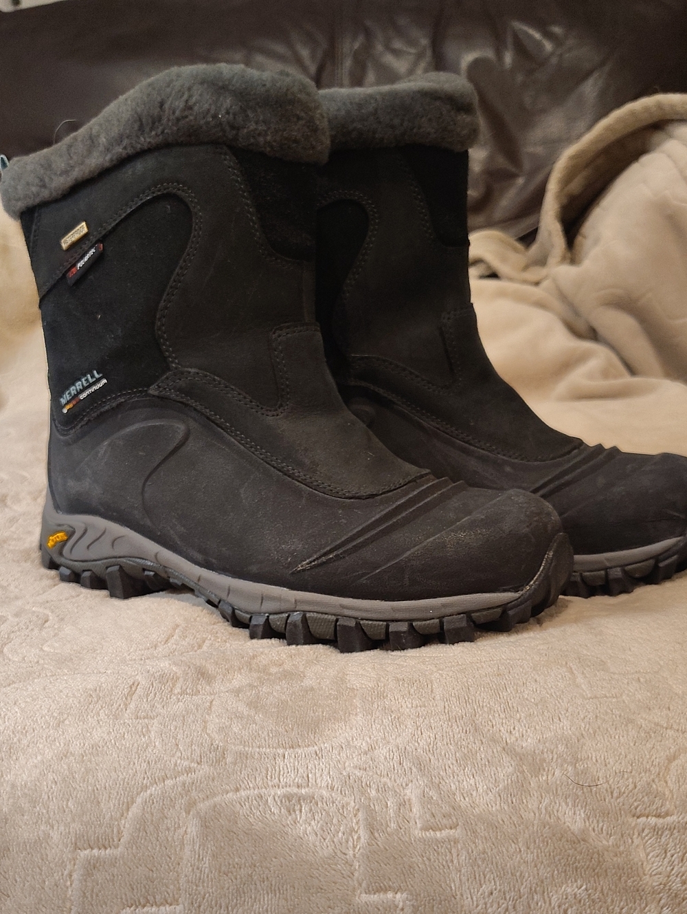 Merrell Women’s Black Insulated Winter Boots
